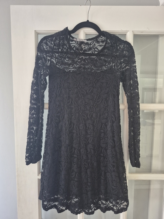easel Dresses & Skirts - 2 For $20!! Black Lace Long-Sleeve A-Line Dress Easel Size Small/Medium